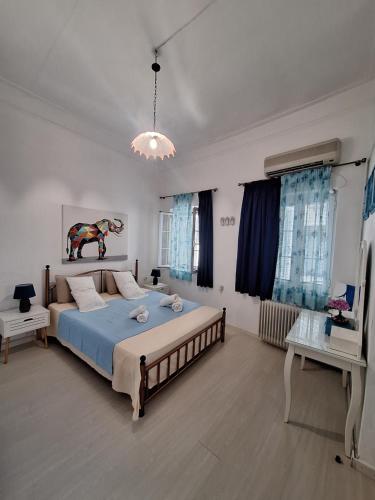 Syros Stone Yard House