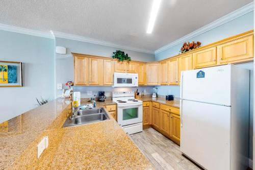 Tropic Winds 901 photo 11