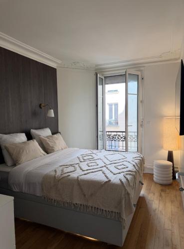 Spacious Designer Apartment near Montmartre