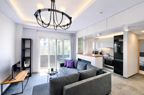 Sea Whisper Apartment in Rafina by ΜΡS