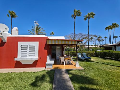 Bungalow with great garden, los Tunos