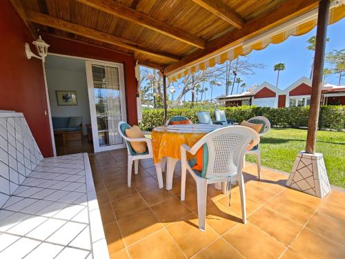 Bungalow with great garden, los Tunos