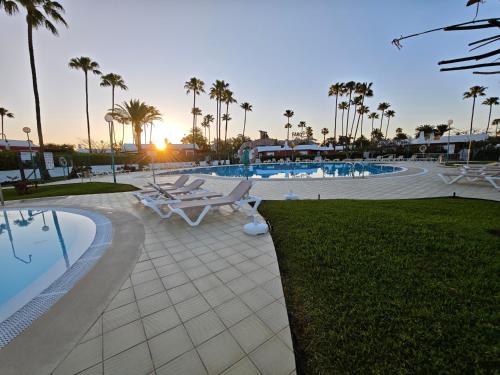 Bungalow with great garden, los Tunos