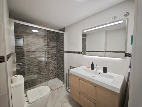 Modern Pool&Sea View Apartment Benidorm