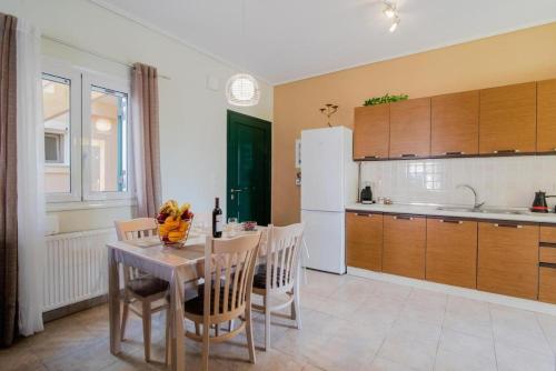 Corfu River, Apartment