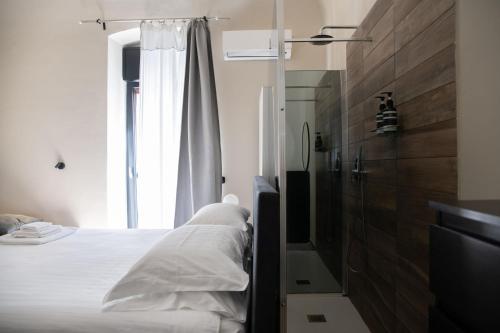 Elegant apartment few steps from Bari's heart by Pausa Stays photo 11