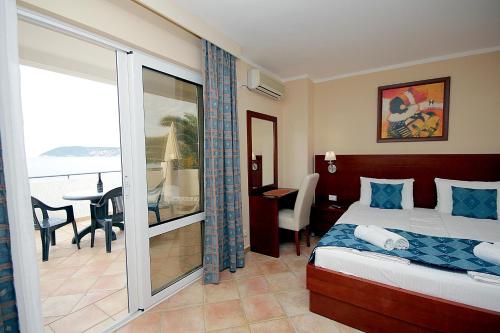 Postel nebo postele na pokoji v ubytování Apartments Villa Mare Mar