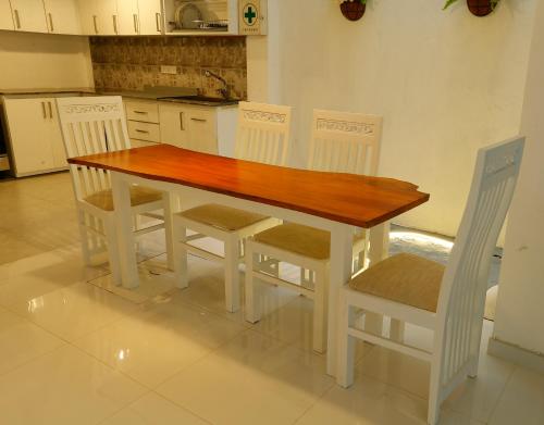 Una cocina o zona de cocina en Fort Heaven - Galle Fort
