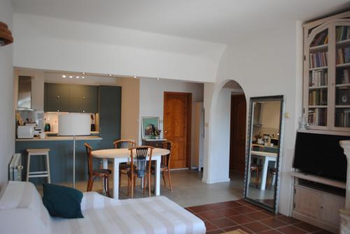 Apartments Natura Makarska with free parking