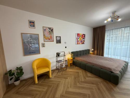 MetalArt Apartment - moderný byt v novostavbe s parkovaním - KVETNICA