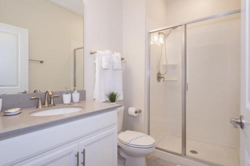 Stunning Townhouses 5 Minutes away Disney! photo 39