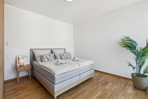 Foto COMFORT HOMES - Premium Apartments - 15' Lucerne - Washer & Dryer - Public Transport - Parking 3