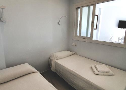 SKOL 521. Fantastic Studio on the Beachfront for Holiday Rental.