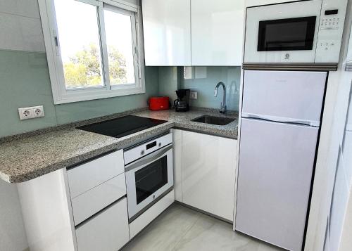 SKOL 521. Fantastic Studio on the Beachfront for Holiday Rental.