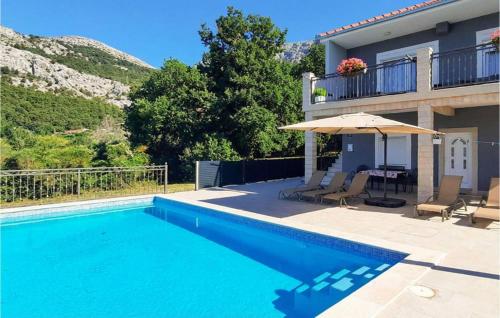 Stunning Home In Solin