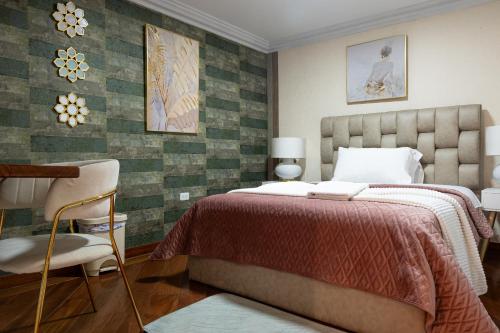 Leo room