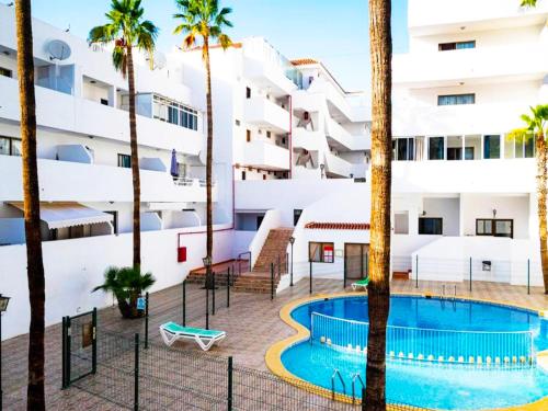 Modern Studio with Pool & Terrace Playa de las Américas, Tenerife