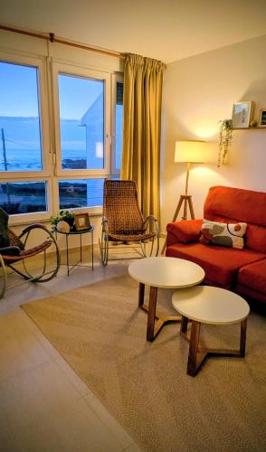 Apartamento moderno con terraza y chimenea, vistas al mar, 6 personas, Saúde Doce