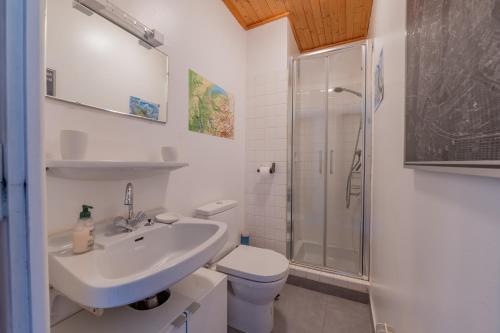 Le Refuge Du Bouchet Authentic Alpine Refuge near Chamonix | Peaceful Escape - Happy Rentals
