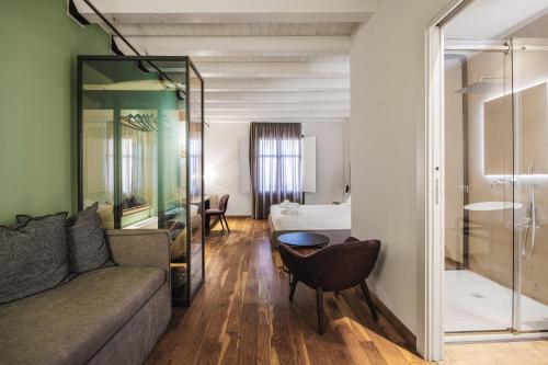 PALAZZO SANTAMARINA Luxury Suite & Spa