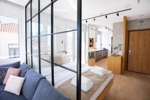 AK Premium Loft