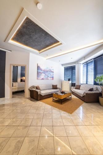 Omega Suites 30