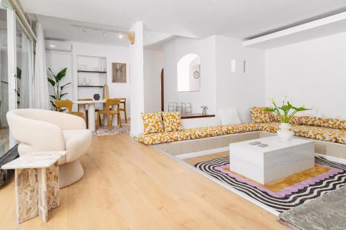 The apartment under Lycabettus