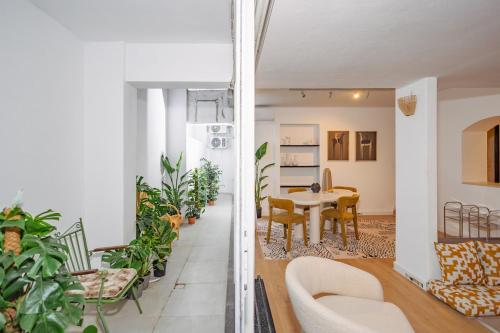 The apartment under Lycabettus