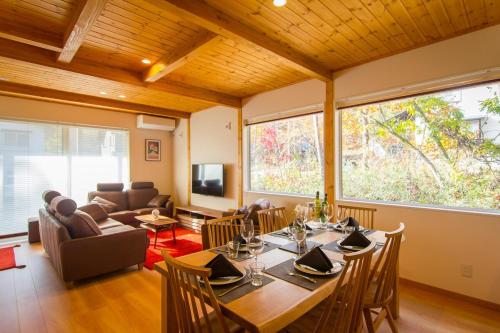 Cascade Chalet by Morino