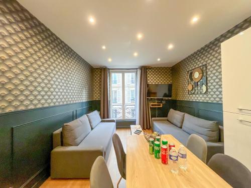 Urban Flat 18 - Charming 2BDR Parisian Home