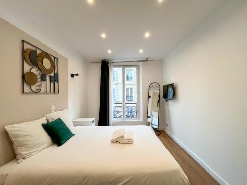 Urban Flat 18 - Charming 2BDR Parisian Home
