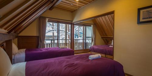 Larch Peak Chalet by Morino