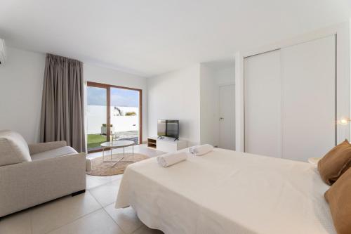 Villa Los Altos Alene 10B by Escape Home