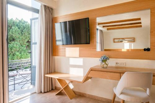 Panellinion Luxury Rooms