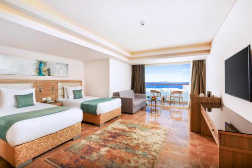 Pickalbatros Palace Sharm "Aqua Park"- All inclusive — Sea view