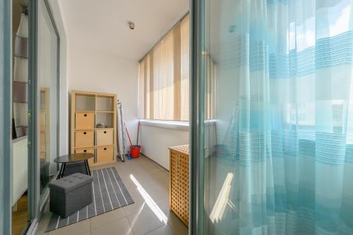 Mid-term 2 bedroom Apartment in Pasettistrasse