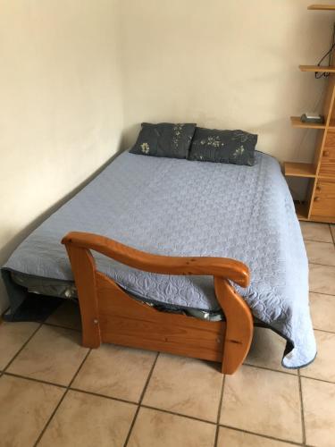 Séjour paisible avec piscine et vue sur le lac