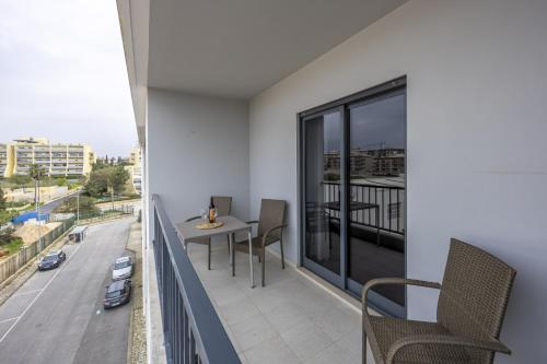 Ocean Horizon Luxury Apartment