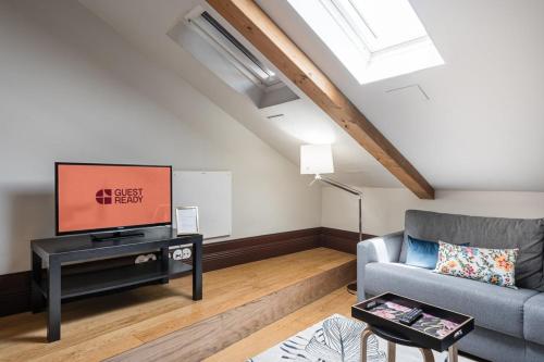 Belle Epoque Apartments - 5.1 (Attic)