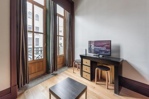 Belle Epoque Apartments - 2.1