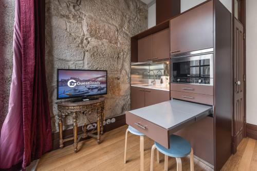 Belle Epoque Apartments - 3.2