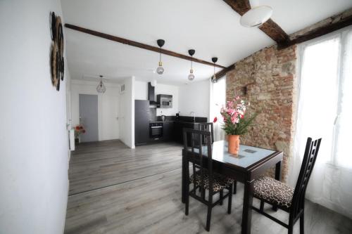 Le pont Saint Roch Logement lumineux avec garage