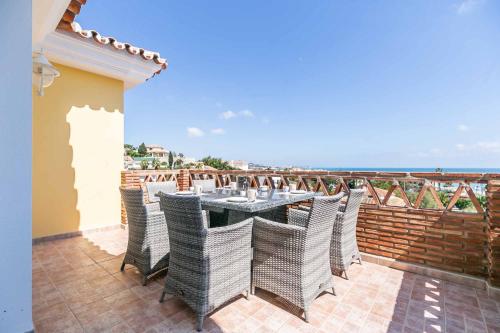 108-Villa, 2 Minutes Walk to the beach, Heated pool