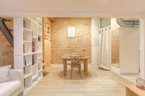 Duplex de caractère en hypercentre