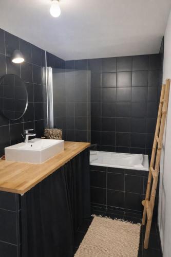 Bany a Cozy apartment
