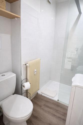 Coeur de Juan - Studio, 4P, PK, AC, centre & plage