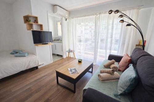 Coeur de Juan - Studio, 4P, PK, AC, centre & plage