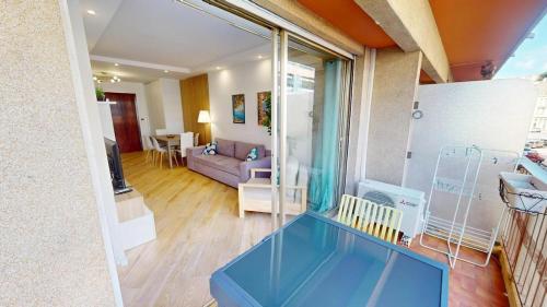 118E - Agréable 2P climatisé central avec terrasse