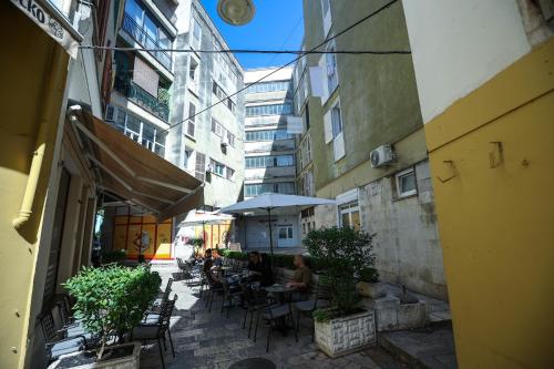 Vivien central 2 bedroom apartment