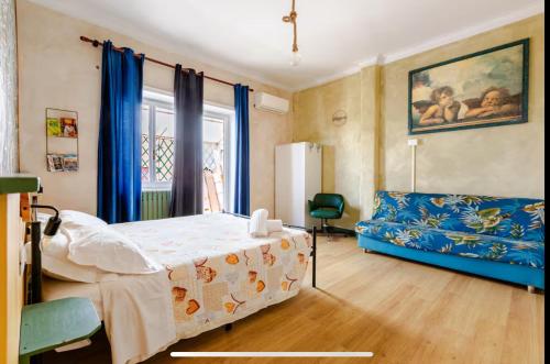 The Attic Penthouse Rome Cozy & Comfy Close to Trastevere & Center With WIFI